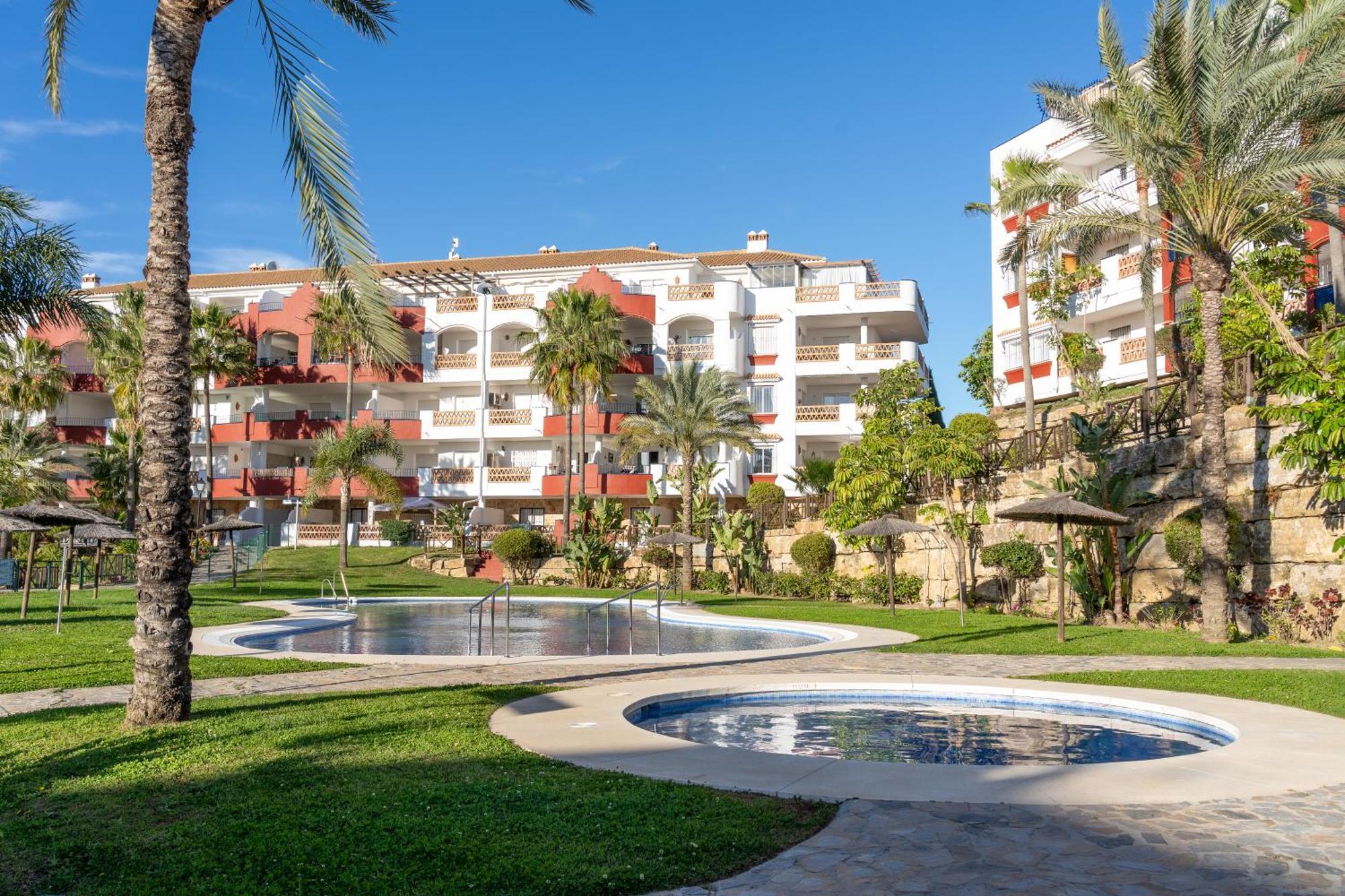 Golf Luxury Riviera Golf Apartment Malaga